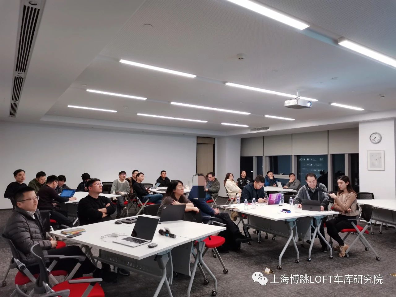 铁门关杭州LOFT车库专题会