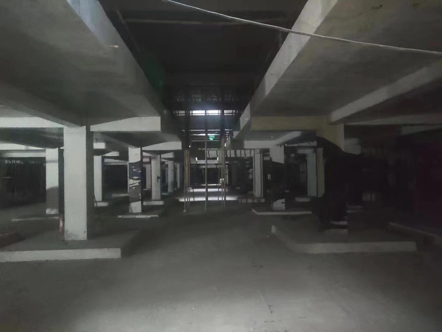 铁门关山东又一个上海博普LOFT车库拔地而起